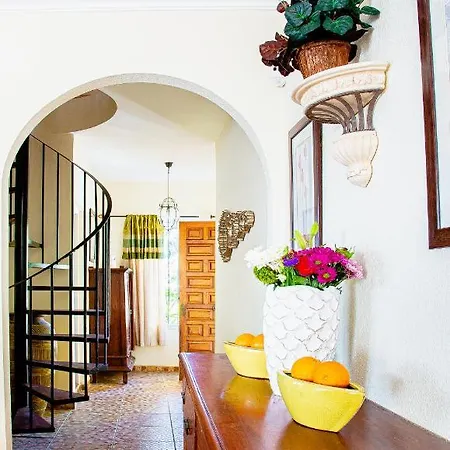 Maria In El Rosario - Mit Sicht Auf Gibralta Villa Marbella